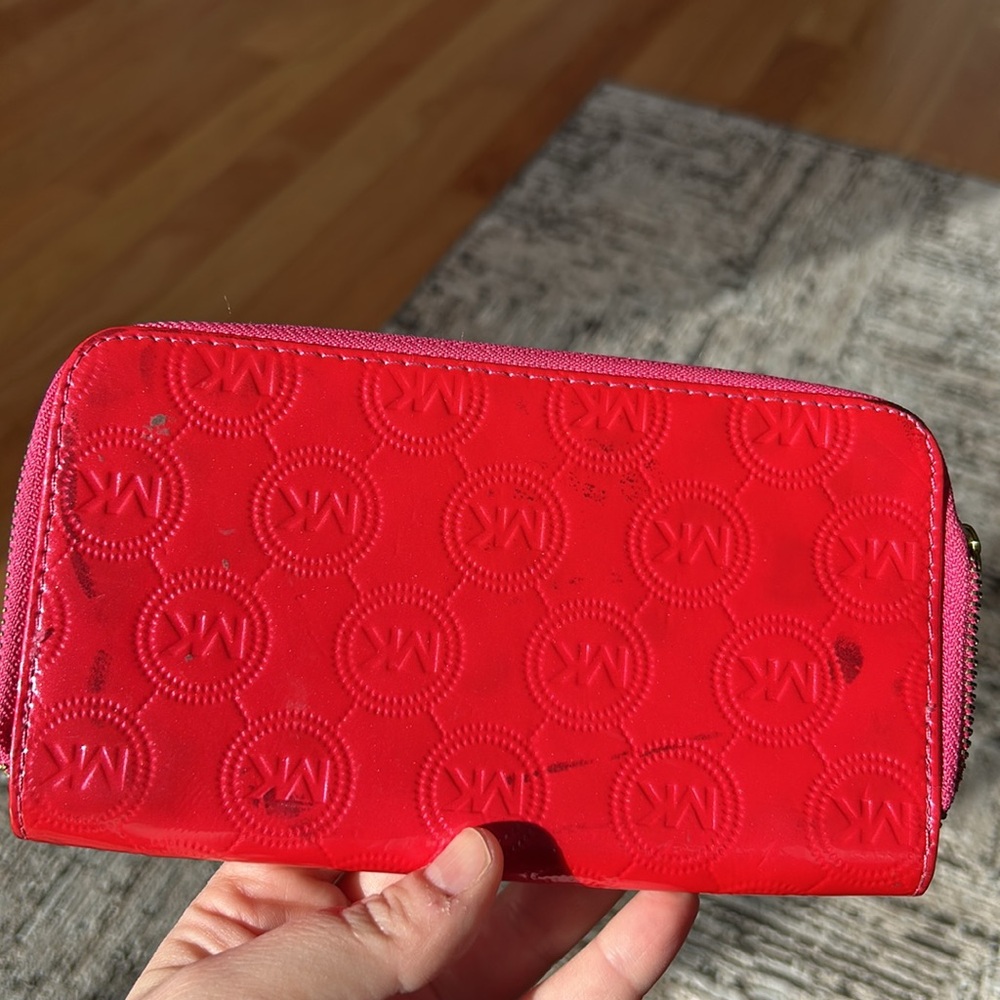 MK Wallet - Picture 2 of 3